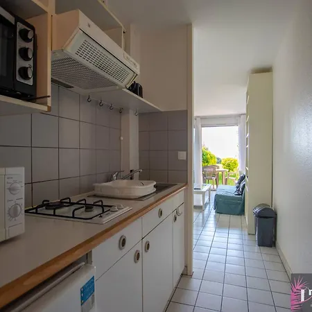 Meuble 4 Pers. Avec Terrasse Et Parking, Proche - Fr-1-825-33 Ла-Рошель